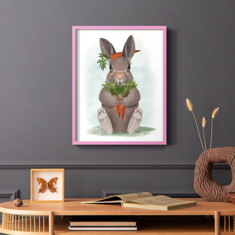 «Rabbit Carrot Hug», reproduction encadrée - bois massif, Brun, H 28 po x l 22 po