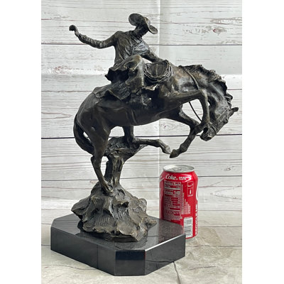 Figurines et sculptures Clapton