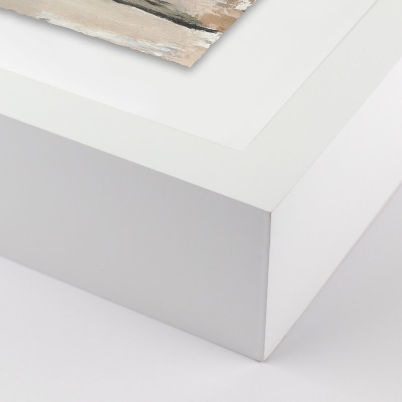 Chalet par Melanie Biehle, H 26 po x l 32 po, Papier photo en érable blanc avec cadre simple