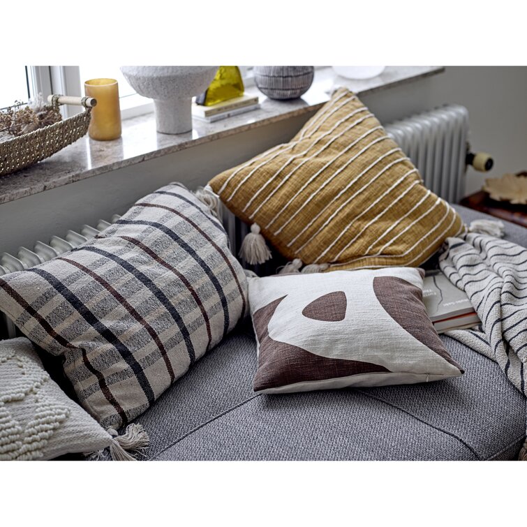 Pillows & Throws — Lyra Home