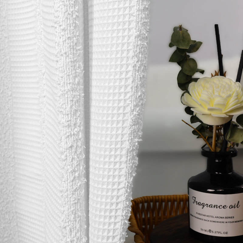 Rideau de douche texturé à rayures gaufrées Spa avec crochets inclus, Blanc