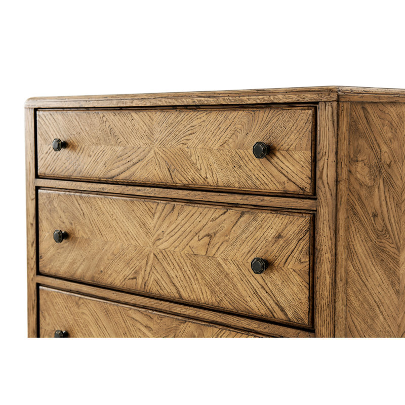 Nova Armoire, Dawn