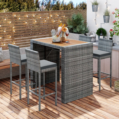 5-Pieces Outdoor Patio Wicker Bar Set, Bar Height Chairs With Non-Slip Feet And Fixed Rope, Removable Cushion, Acacia Wood Table Top, Wicker