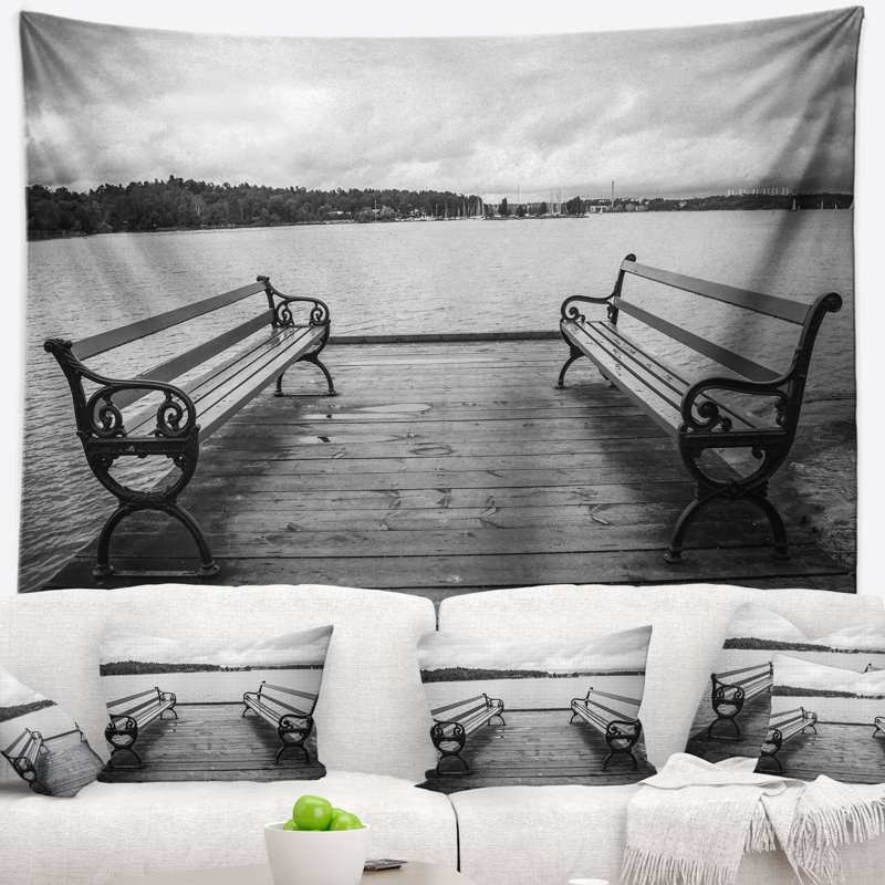 Banc en polyester sur pont par tapisserie d’eau avec accessoires suspendus inclus, H 50 po x l 60 po