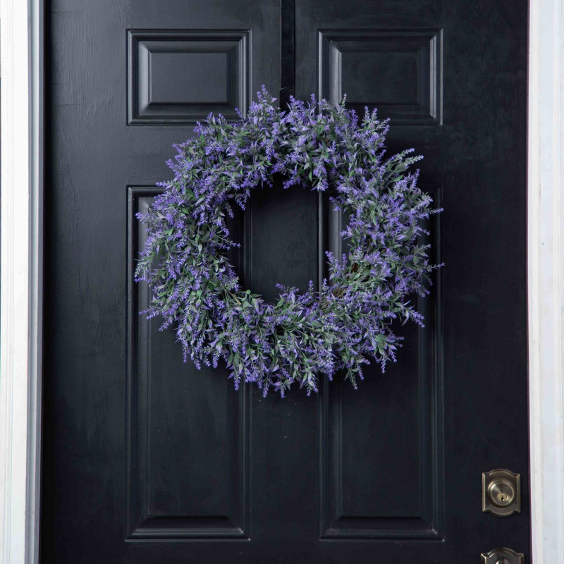 Couronne en fausse soie lavande, H 20 po x l 20 po x P 4 po