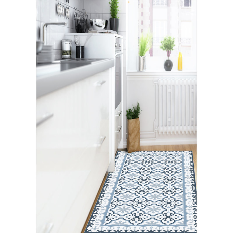 Bobbi Damask Vinyl Indoor / Outdoor Area Rug, Runner 66 x 250cm