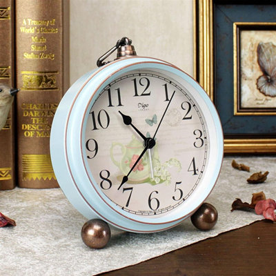 Horloge de bureau 5,2 po, horloge analogique silencieuse rétro à fonctionnement à piles et à quartz