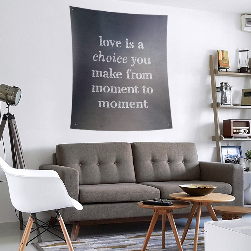 Tapisserie de polyester, l’amour d’écriture est un choix de citation, H 60 po x l 51 po, Gris