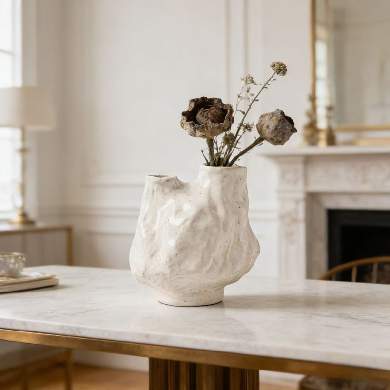 Vase décoratif en céramique blanche, joli petit vase à fleurs blanches pour la décoration intérieure, vases décoratifs en céramique de style bohème d'inspiration nordique moderne