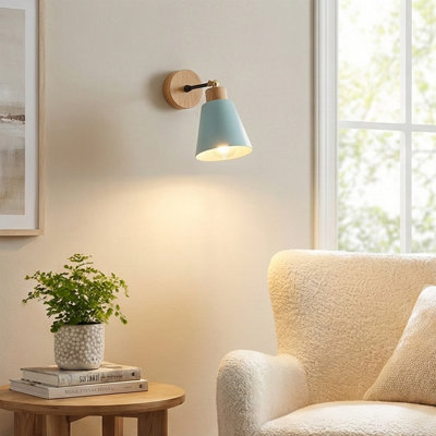 Applique murale articulée réglable à 1 lumière Ellsworth avec détails en bois