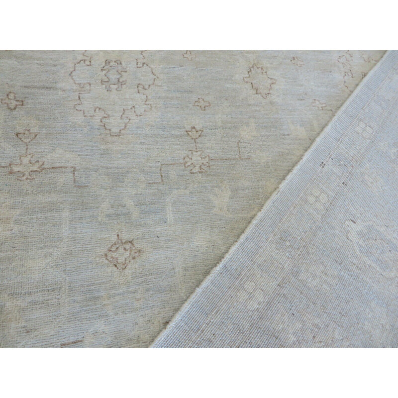 Tapis décoratif en laine noué à la main bleu ciel unique 6 pi x 8 pi 4 po Ezrah