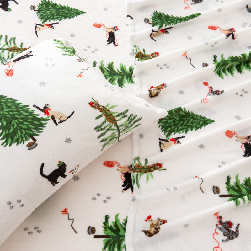 Queen Winter Cats Print Velvet Plush Microfiber Sheet Set