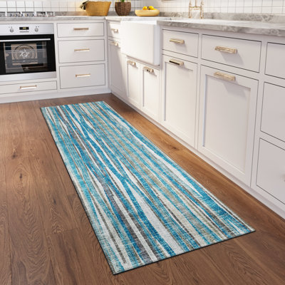 Tapis de couloir bleu en chenille tissé à plat 2 pi 3 po x 7 pi 6 po Svartalfheim