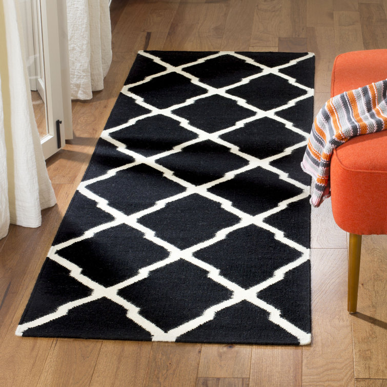 Rodgers Hand Woven Flat Weave Wool/Cotton Geometric Rug in Black/Ivory