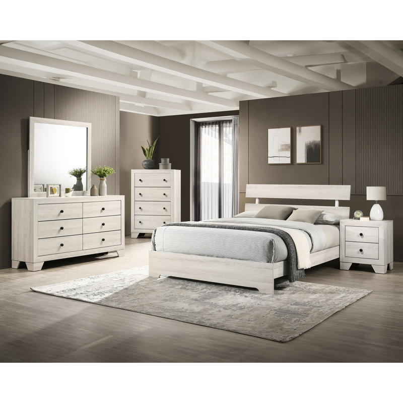 Grand lit rustique contemporain, plateforme avec structure à profil bas, fini blanc délavé pour chambre à coucher dans une boîte