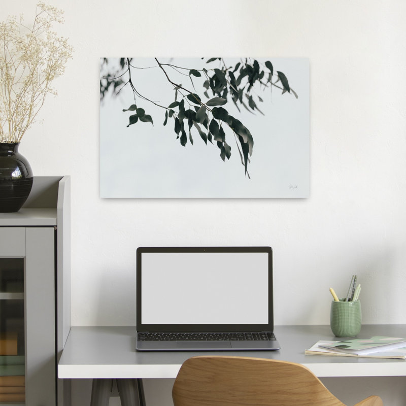 Simple, eucalyptus I, art abstrait contemporain avec paysage d'arbre, H 16 po x l 24 po