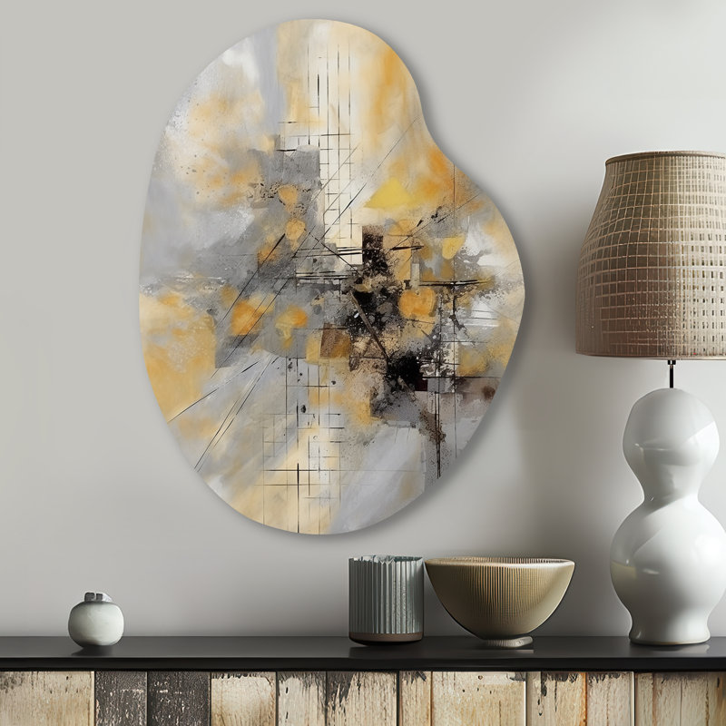 Jaune et gris au-delà de la toile I - reproduction abstraite asymétrique, art mural en métal de forme unique moderne