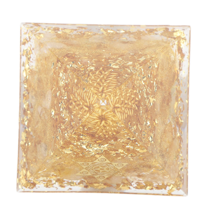 Orgonite Pyramid 6cm générateur d'énergie fil de cristal à la main décor pour le succès de richesse positive