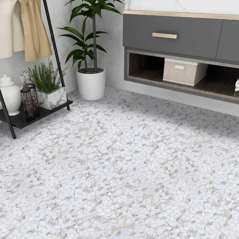 Huron Glass Pebbles Mosaic Tile, Calacatta
