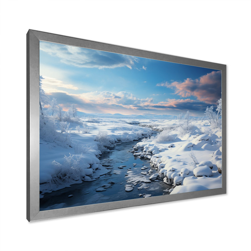 Paysage d'hiver enneigé à l'horizon II, Cadre simple argenté, H 30 po x l 40 po x P 1,5 po