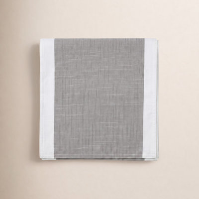 Crisanta Table Runner
