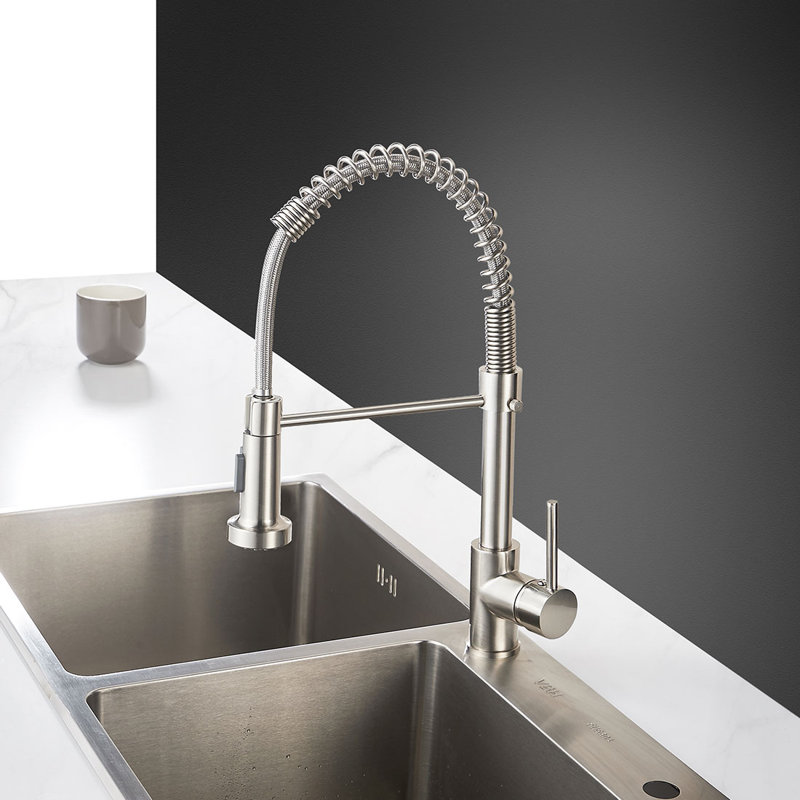 Robinet de cuisine rétractable à poignée simple avec accessoires, Nickel brossé