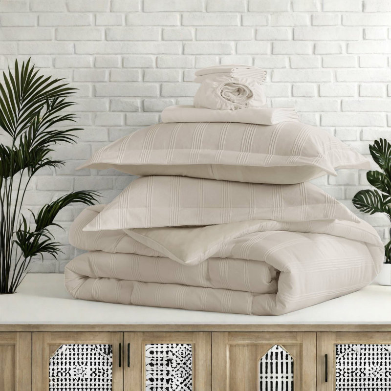 Cozy 7 Piece King Bedding Sets Polyester Striped Modern Home