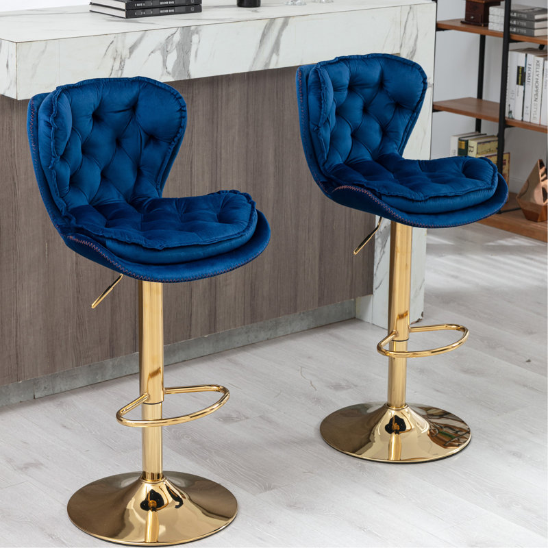 2 tabourets de bar pivotants et réglables en hauteur, velours bleu marine avec pieds dorés, repose-pieds et base, 2 tabourets rembourrés de mousse, + hauteur réglable, siège