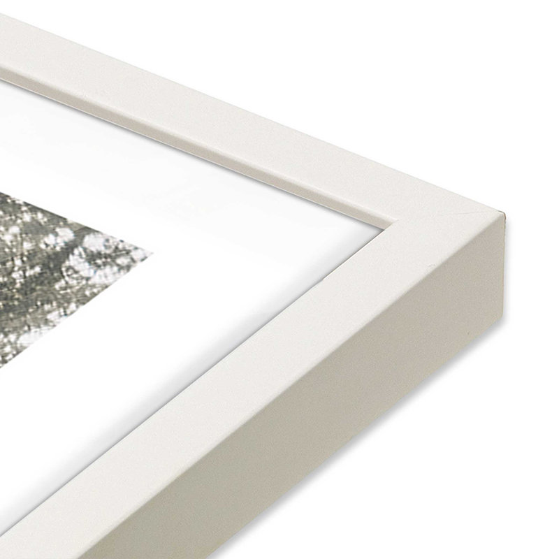 «Woodland Journey», dans un cadre,, H 25 po x l 19 po x P 1,25 po, Cadre opaque blanc