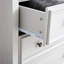 Armoire-penderie à 5 tiroirs beige pour garder vos vêtements bien rangés dans la commode