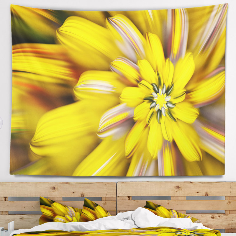 Tapisserie florale florale jaune massif, H 32 po x l 39 po