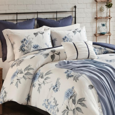 7 Piece Printed Seersucker Comforter Set with Throw Blanket Blue Full/Queen