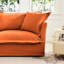 Confortable, simple, fauteuil orange, tissu chenille, grand dossier et coussins décoratifs, structure, fauteuil simple à assemblage facile avec siège profond, coussins, housses amovibles, base en bois