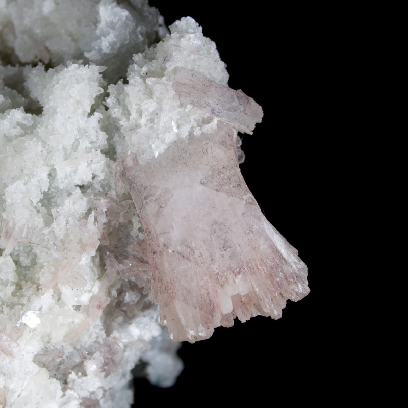 Hématite-heulandite sur mini-heulandite