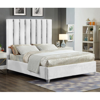 Lit plateforme tapissier capitonné Dietrich