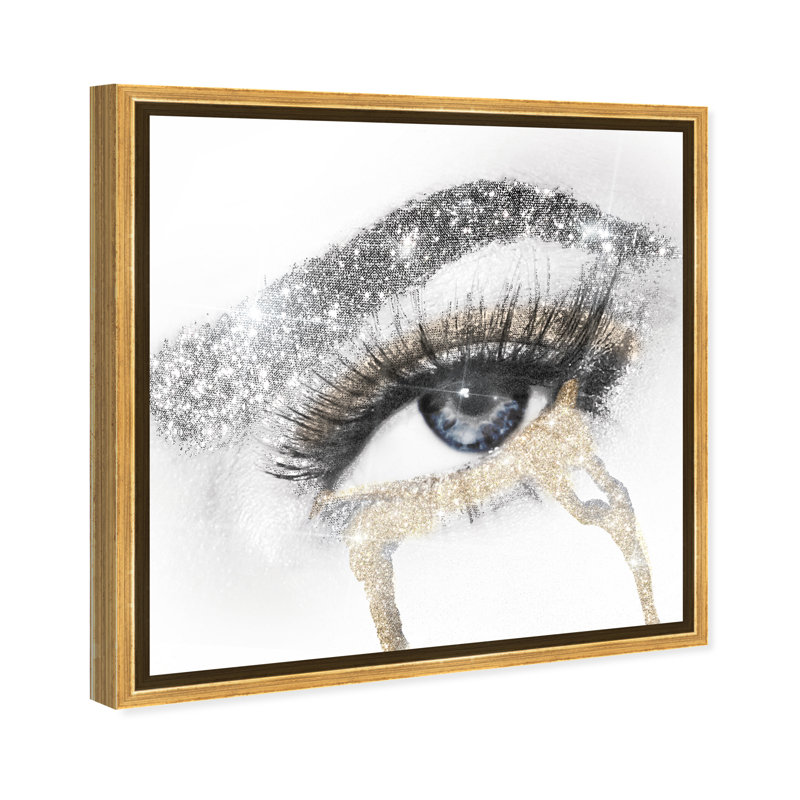 «Fashion and Glam Eyes and Rhinestones» - Impression sur toile, Cadre flottant doré, H 24 po x l 24 po