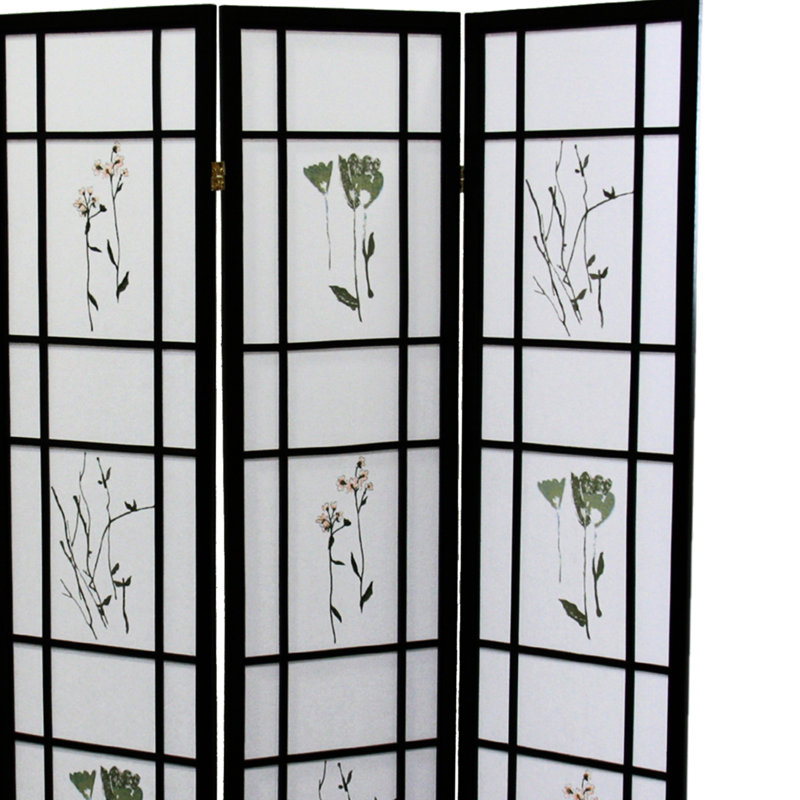 Paravent noir de 70 pouces de haut, à 4 panneaux, pour plus d'intimité et d'esthétique, avec un délicat motif floral.