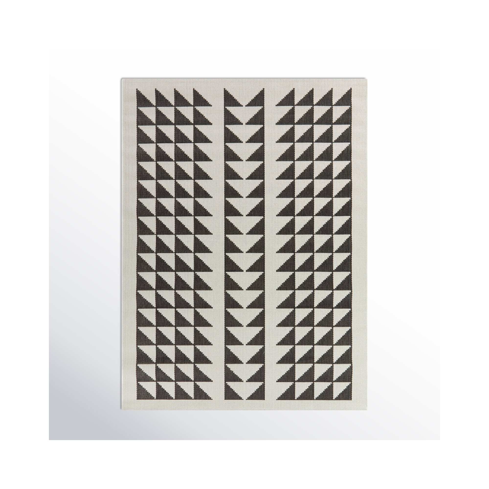 Maltby Charcoal Indoor/Outdoor Rug, Rectangle 5'3" x 7'