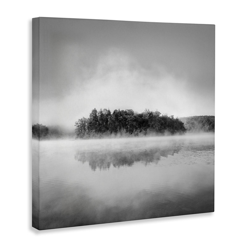 «Lake with Distant Island» par Chip Forelli, H 17 po x l 17 po