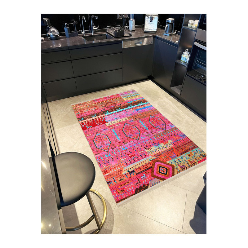 Tapis décoratif lavable à la machine à motif de cerfs et de fleurs rose de la collection Barcelona