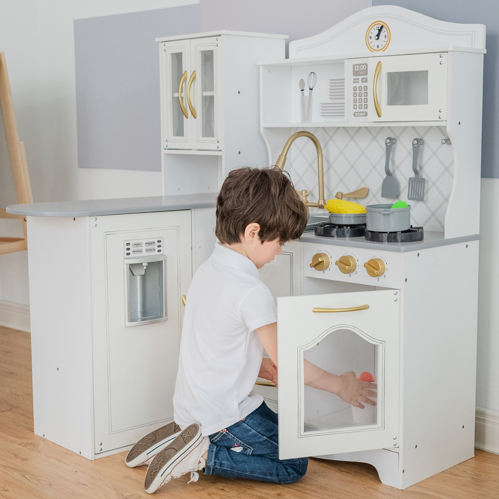 Teamson Kids Little Chef Retro Play Kitchen