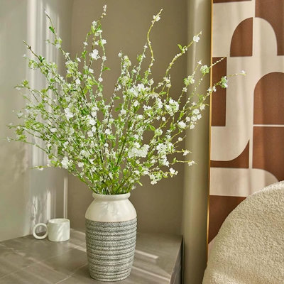 Willow flower imitates tree branches