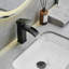 Robinet de salle de bain moderne à poignée simple et simple arc