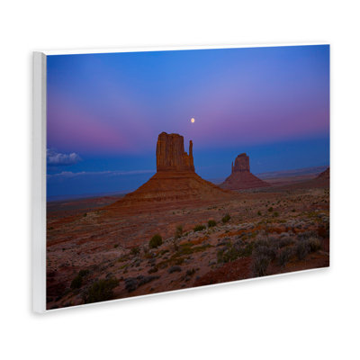 «Moon over Canyon Mesa» par Marty Hulsebos