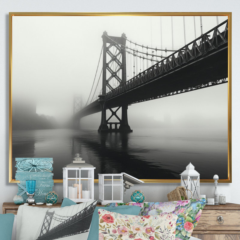 Gray Bridge Urban Suspension II, reproduction d'art sur toile, H 24 po x l 32 po x P 1 po, Cadre flottant doré