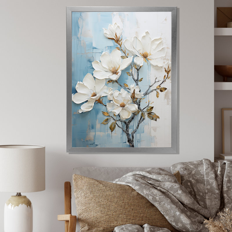 «White Elegance in Magnolias II», reproduction sur toile, H 44 po x l 34 po x P 1,5 po, Cadre simple argenté