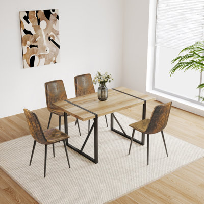 Table de salle à manger de 55 po en bois aggloméré rectangulaire industriel moderne de couleur bois pour 4 à 6 personnes, avec plateau en bois d'ingénierie de 1,5 po d'épaisseur et pieds en métal noir, pour bureau d'écriture