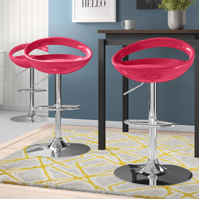 Tabouret de bar contemporain en plastique réglable en hauteur avec dossier arrondi avec découpe Hilia