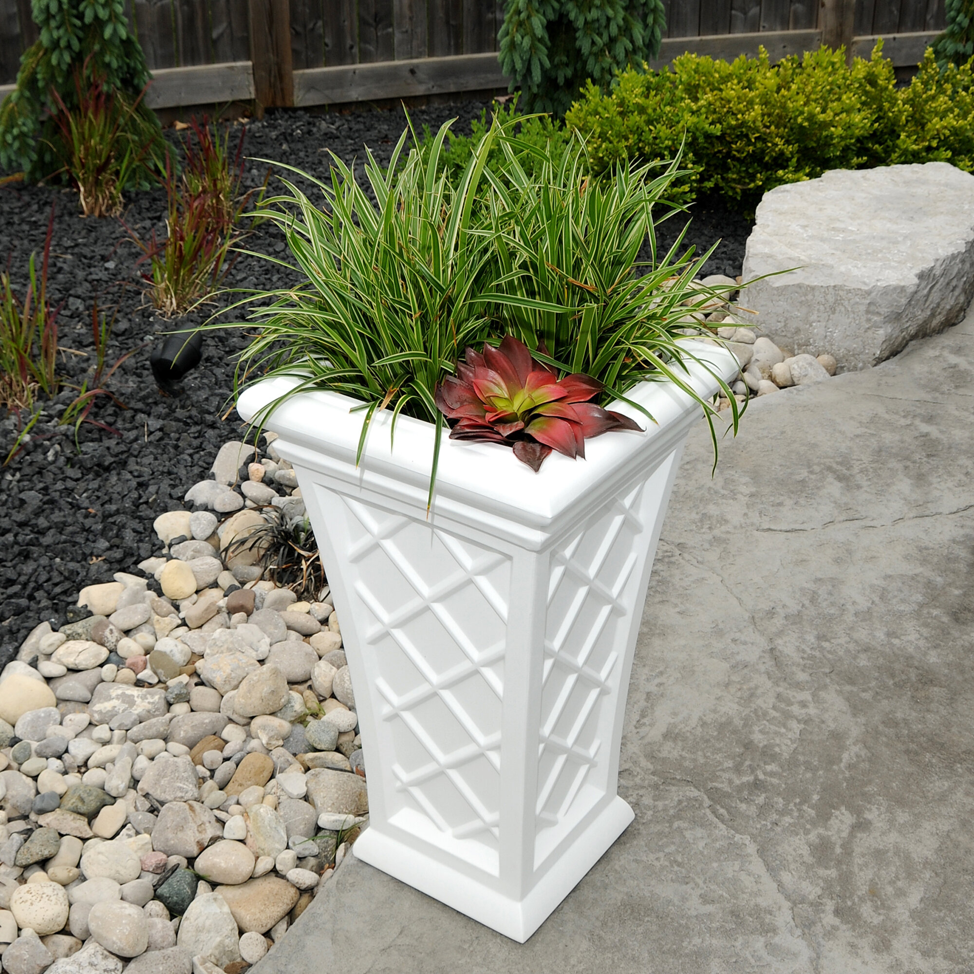 Mayne Freeport Patio Planter White