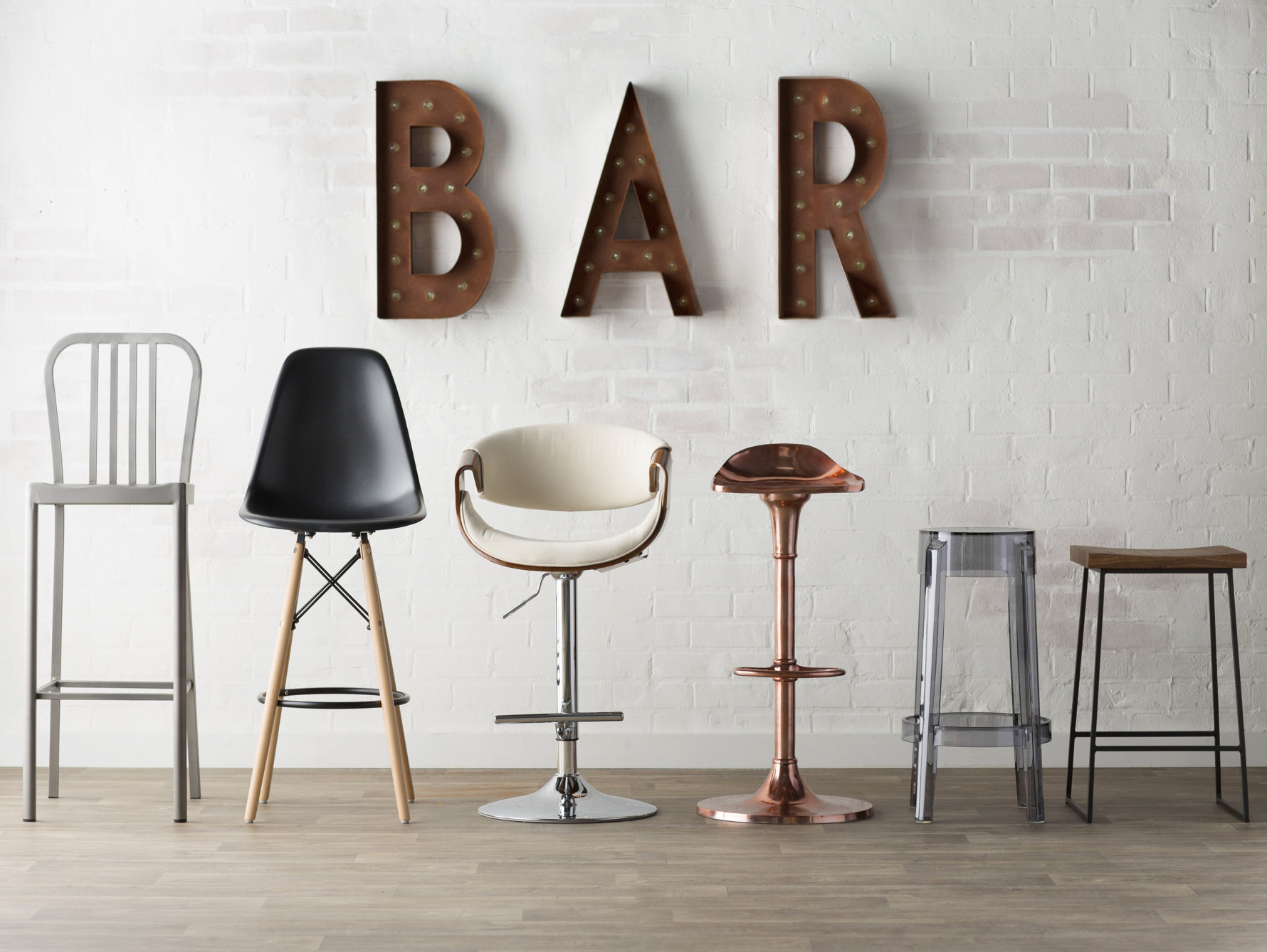 Types of Bar Stools Materials